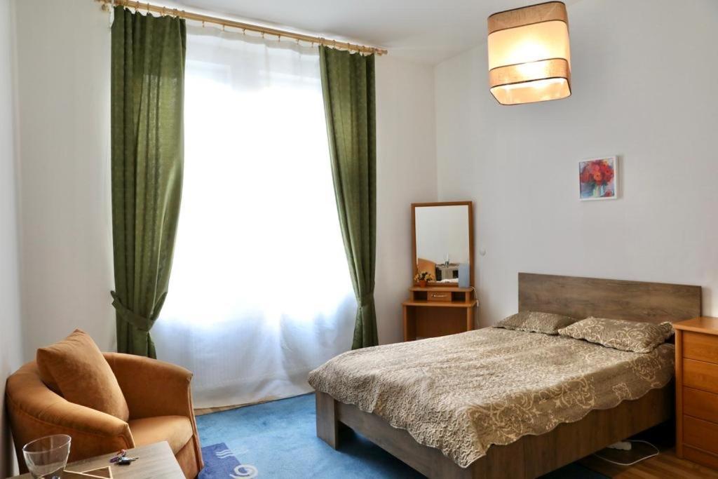 Lana Lo Apartments Карловы Вары Экстерьер фото